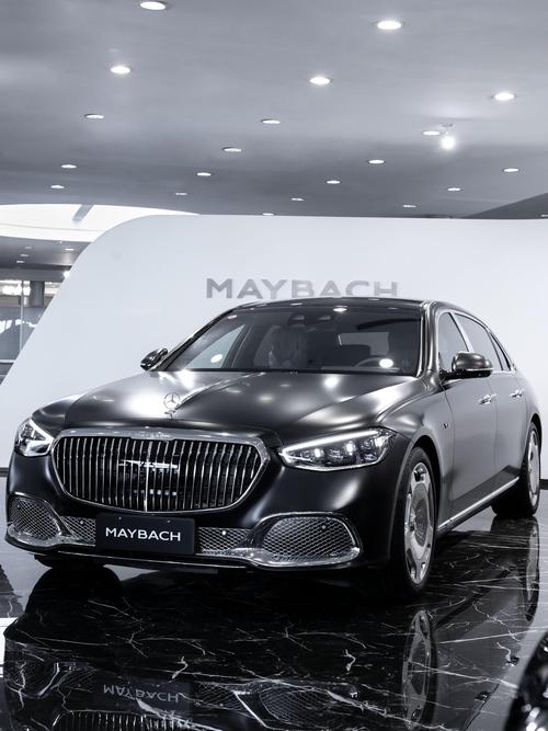 成都260岚图汽车的售后服务让用户无忧出行，迈巴赫未来的豪华车趋势